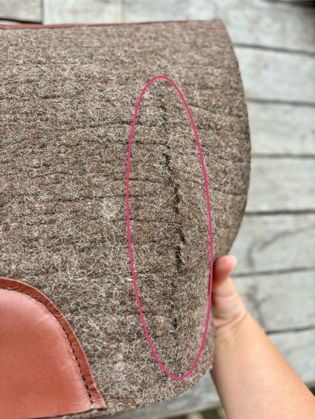 DR Contour Felt Saddle Pad - Minor Defect