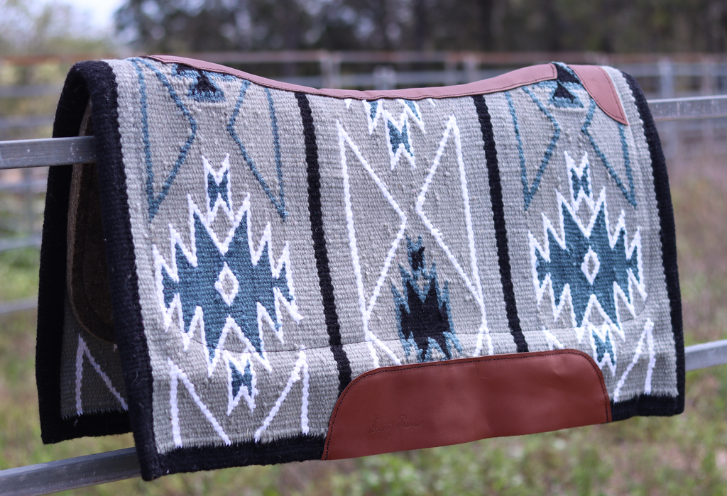 DR Black & Grey Contour Pad